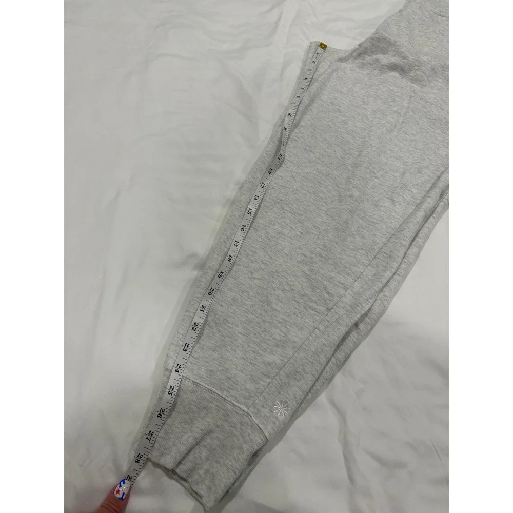 Athleta Coaster Luxe Jogger Light Heather Grey Size Large Soft Stretch Cozy 28" - Picture 9 of 9